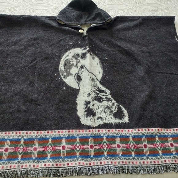 Other - HANDMADE ALPACA WOOL REVERSIBLE HOWLING WOLF  HOODED PONCHO